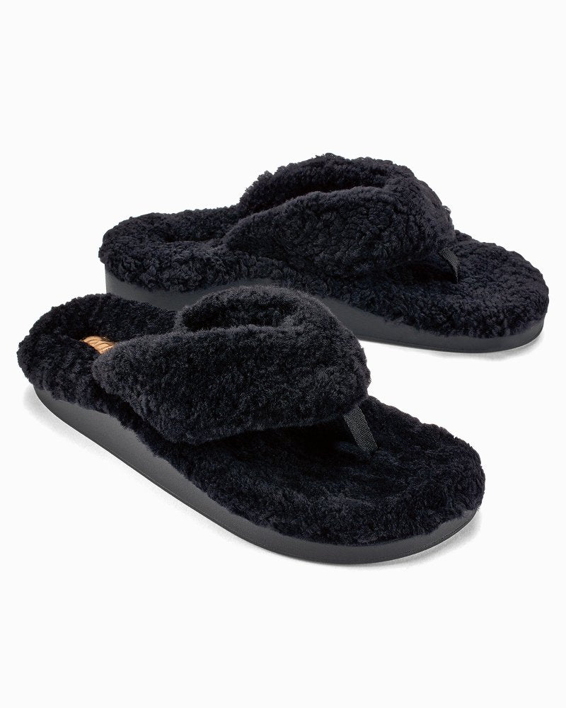 OluKai® Kipe'a Heu Slippers - Tommy Bahama Women