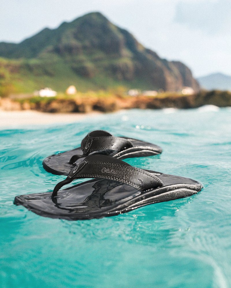 OluKai® 'Ohana Sandals - Tommy Bahama Men