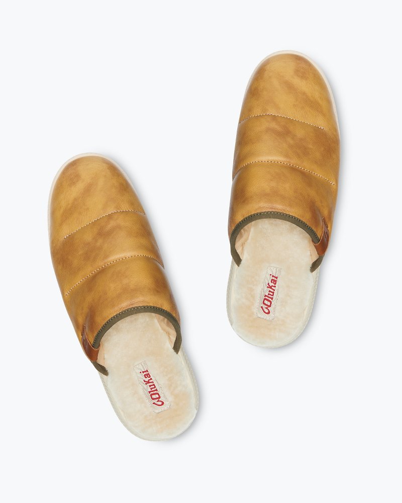 OluKai® Mua 'Ili Scuff Slippers - Tommy Bahama Men