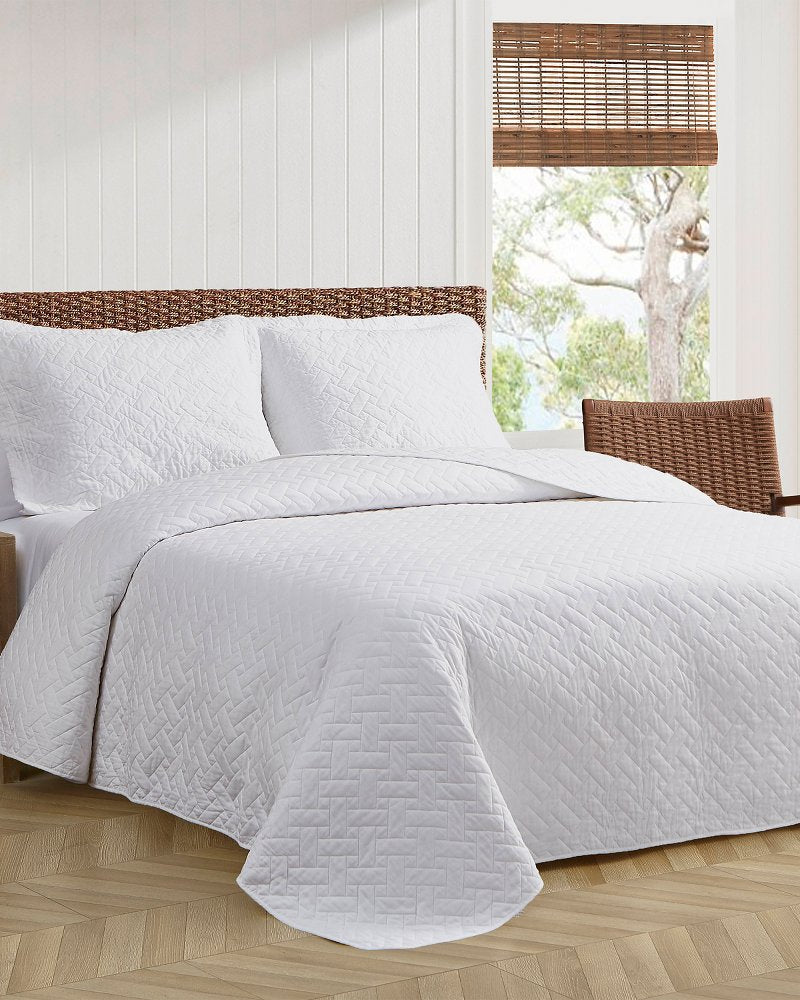 Solid King Quilt/Sham Set - Tommy Bahama Beach & Home