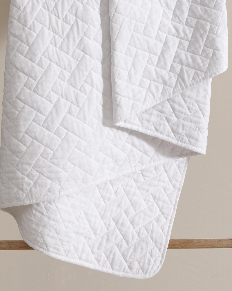 Solid King Quilt/Sham Set - Tommy Bahama Beach & Home