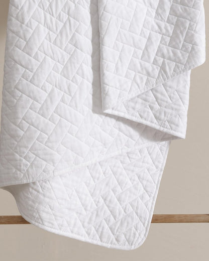 Solid King Quilt/Sham Set - Tommy Bahama Beach & Home