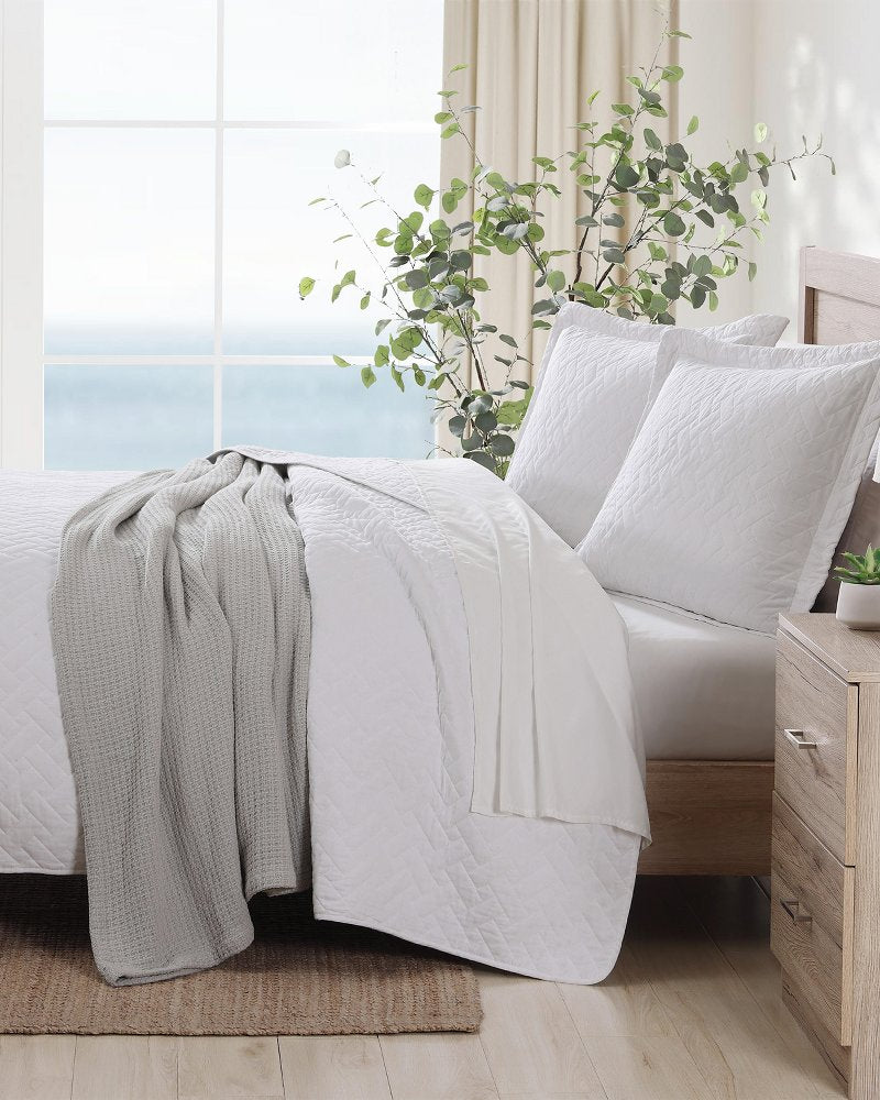 Solid King Quilt/Sham Set - Tommy Bahama Beach & Home