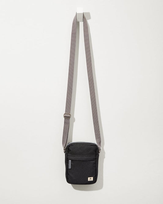 Bond Ash Crossbody Bag - Tommy Bahama Men|Beach & Home