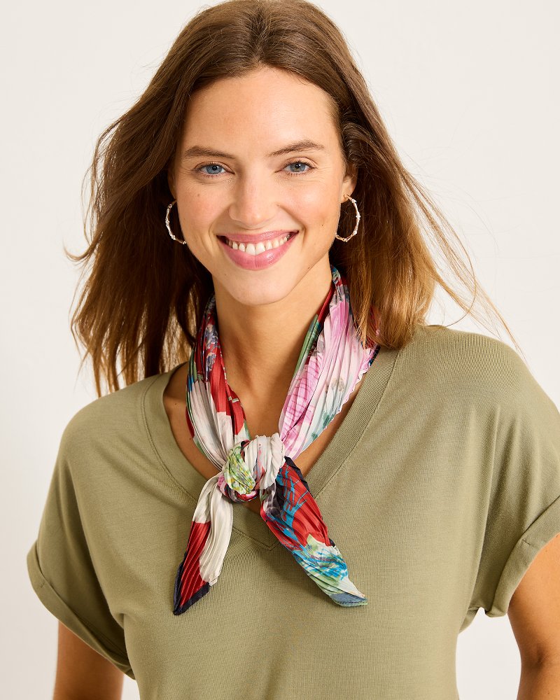 Amaryllis Pleated Diamond Scarf - Tommy Bahama Women