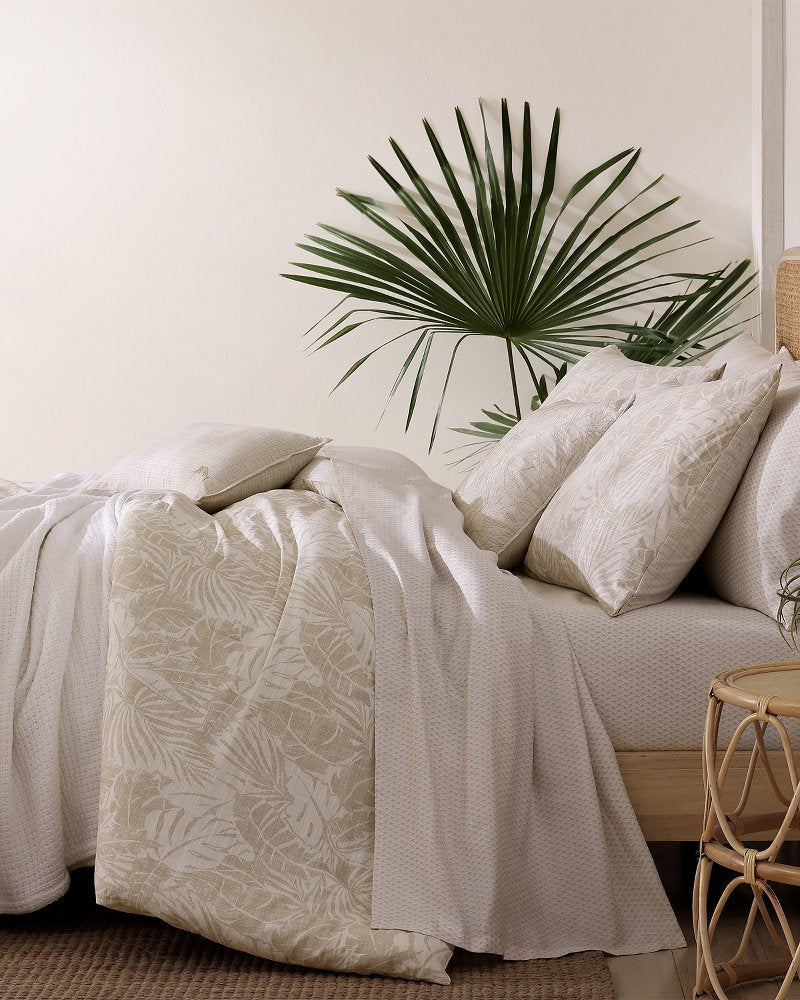 Costa Blanca 5-Piece Full/Queen Comforter Set - Tommy Bahama Beach & Home