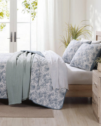 Pen and Ink Palm Reversible 2-Piece Twin Quilt Set - Tommy Bahama Beach & Home
