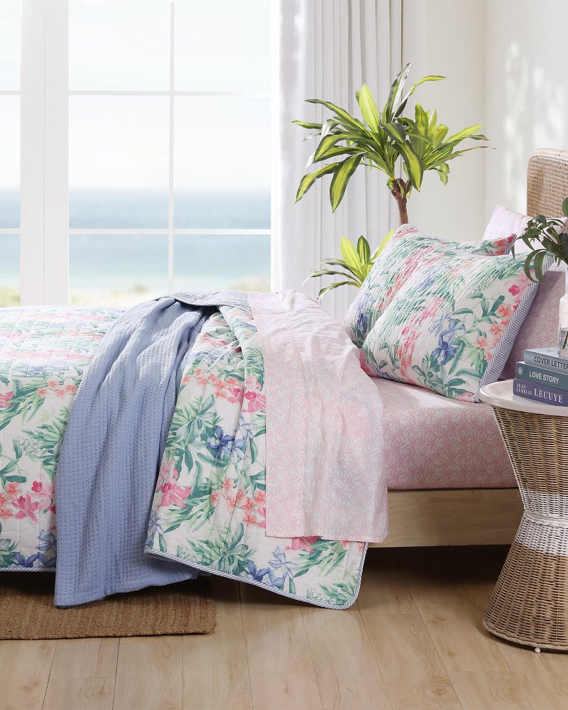 Island Orchid Reversible 3-Piece King Quilt Set - Tommy Bahama Beach & Home
