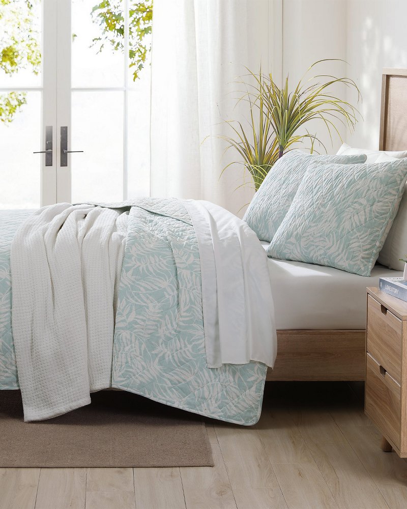Art of Palms Reversible 3-Piece King Quilt Set - Tommy Bahama Beach & Home