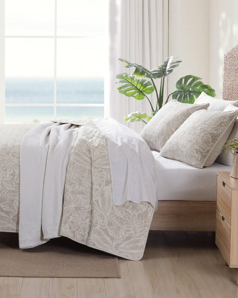 Ocean Deep Reversible 3-Piece Full/Queen Quilt Set - Tommy Bahama Beach & Home