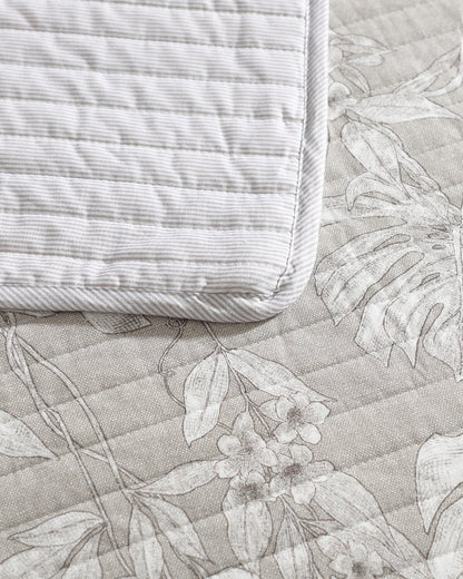 Jungle Toile Reversible 3-Piece Full/Queen Quilt Set - Tommy Bahama Beach & Home