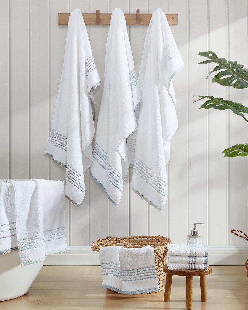 Cliff Side Green 3-Piece Towel Set - Tommy Bahama Beach & Home