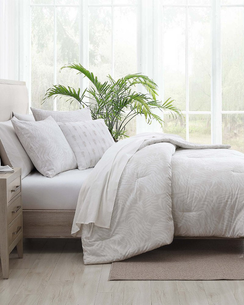 Art Of Palms 8-Piece King Bed Set - Tommy Bahama Beach & Home