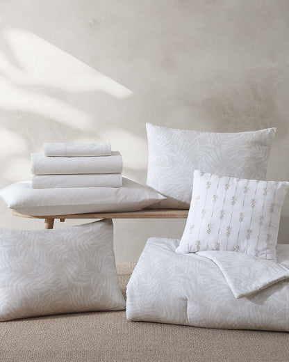 Art Of Palms 8-Piece King Bed Set - Tommy Bahama Beach & Home