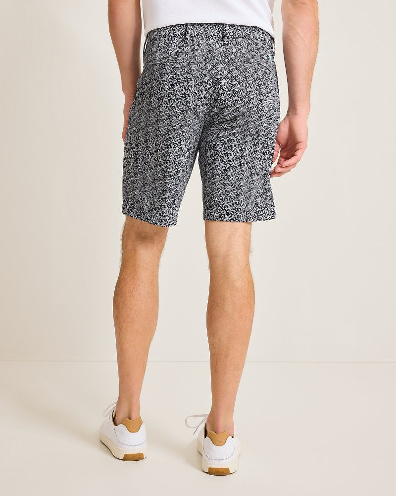 Chip Shot Beachcomber Geo IslandZone® 9-Inch Shorts - Tommy Bahama Men