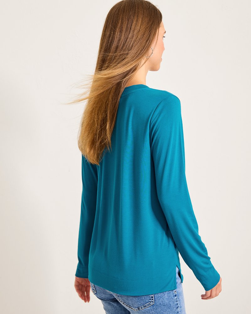 Kauai Jersey Long-Sleeve V-Neck T-Shirt - Tommy Bahama Women