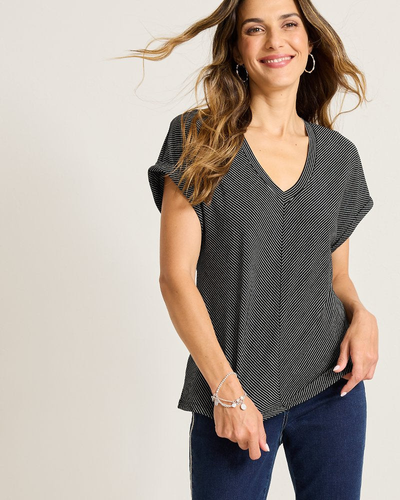 Kauai Tranquil Sea V-Neck T-Shirt - Tommy Bahama Women
