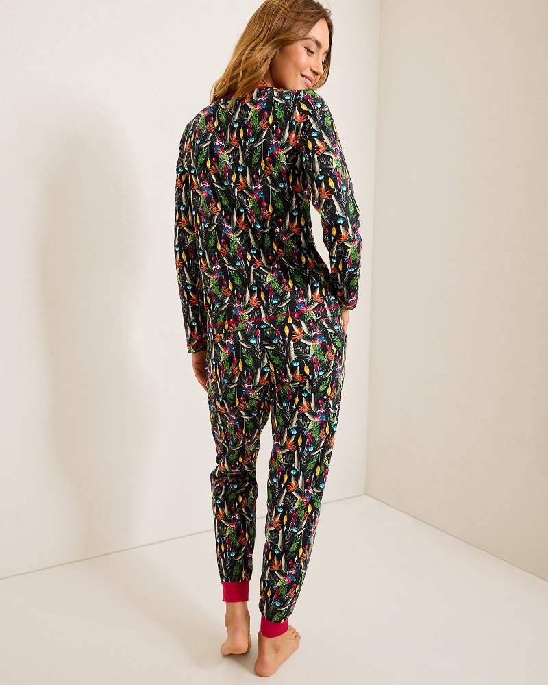 Holiday Parrot V-Neck & Pants Family Pajama Set - Tommy Bahama Women