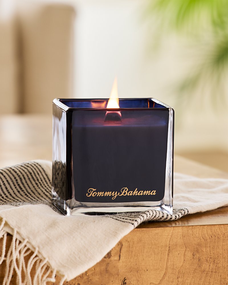 Island Blend 17.5-oz. Boxed Glass Candle - Tommy Bahama Beach & Home